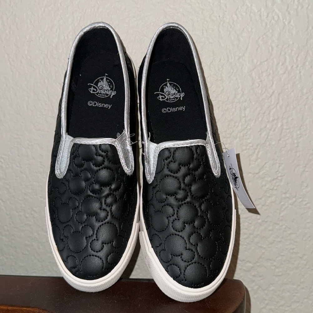 DISNEY PARKS MICKEY MOUSE SLIP ONS